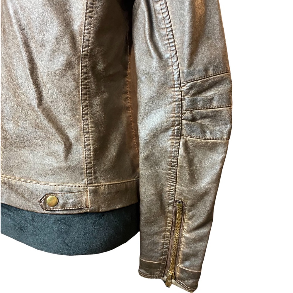 Moto Jacket - Picture 5 of 7